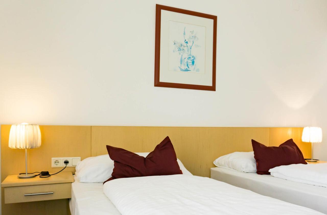 Hotel Kaplan Am Kurpark à Bad Tatzmannsdorf Extérieur photo